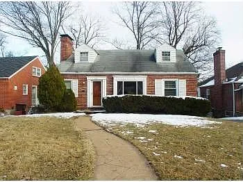 9450 Plainfield Dr photo 1