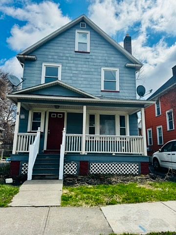 Beautiful street view of a well-maintained, freshly painted home with strong curb appeal. Clean exterior and inviting appearance create a great first impression to visitors and potential tenants alike.