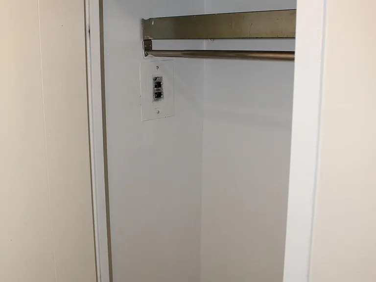 Kennilworth Apartments — Photo 10