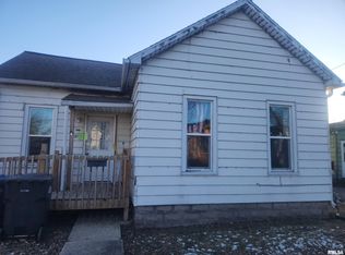 319 3rd Ave N, Clinton, IA 52732
