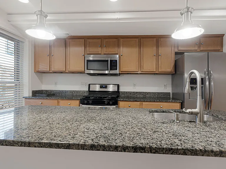 118 S Ellwood Ave #1 — Photo 7