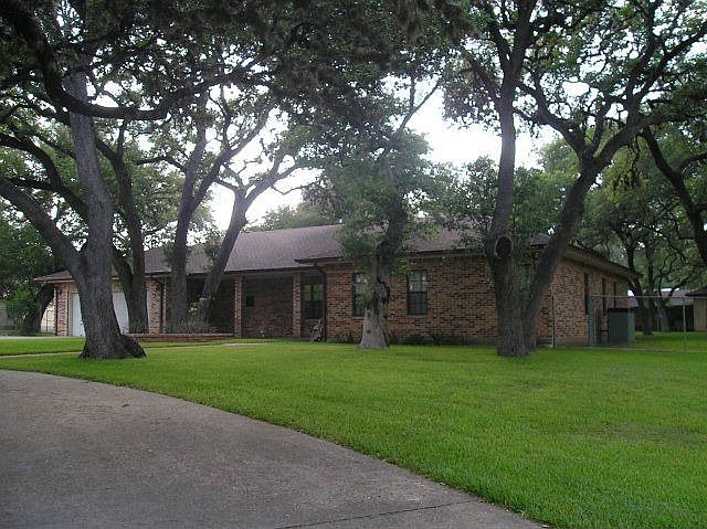 1st image of 395 River Cliff Dr