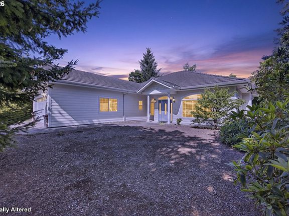 2nd image of 131 Shoreline Dr