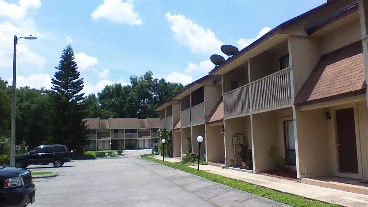2 bed, 1.5 bath, 966 sqft, $1,750 — Photo 1