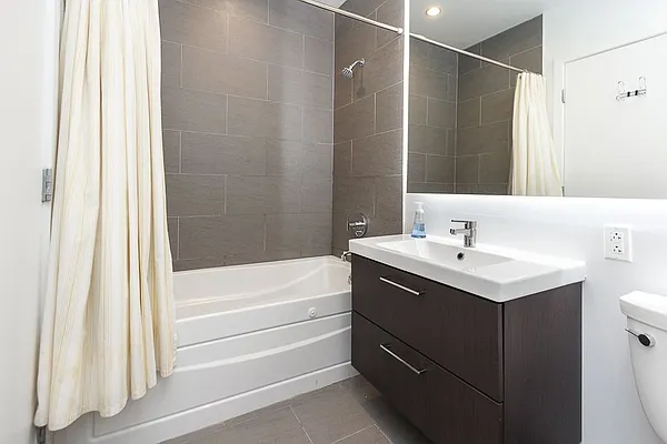 Rented by Owner | media 18