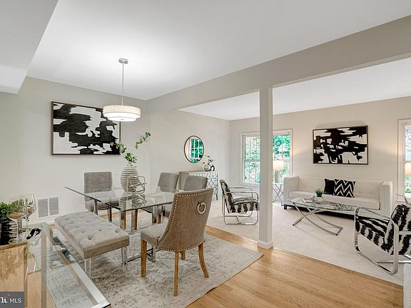 3rd image of 9674 Scotch Haven Dr