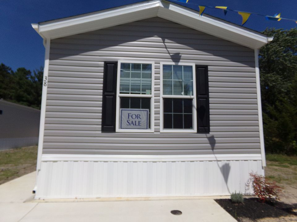 1st image of 2 Fox St #8I44DR