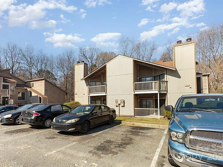 4400 Sharon Chase Dr #E — Photo 8