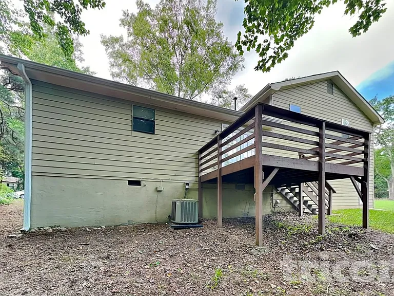 2224 Clinchfield Ct — Photo 17