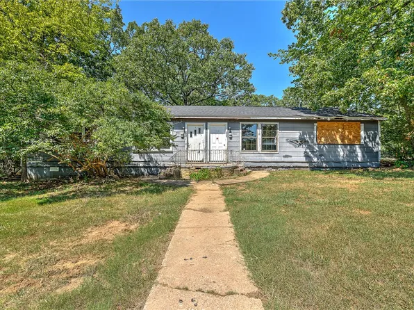 566 & 568 E Rebecca St, Fayetteville, AR 72701