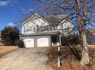 5515 Hilltop Pass, Fairburn, GA 30213