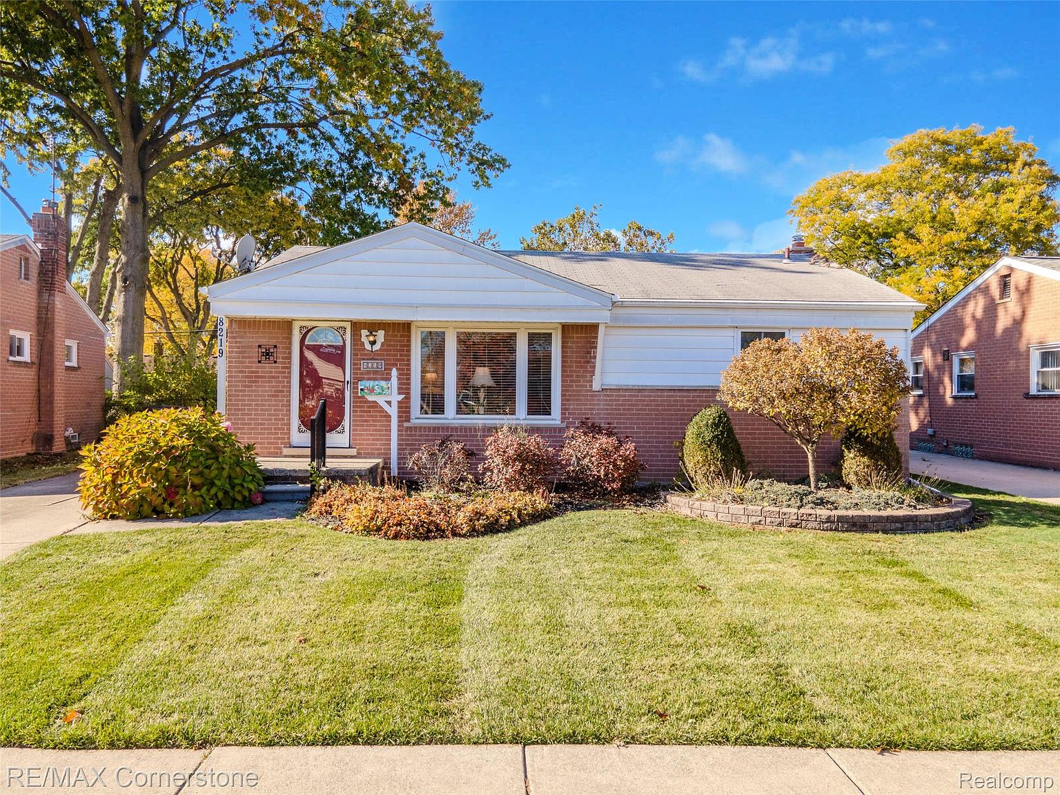 8219 Roselawn St, Westland, MI 48185 | Zillow