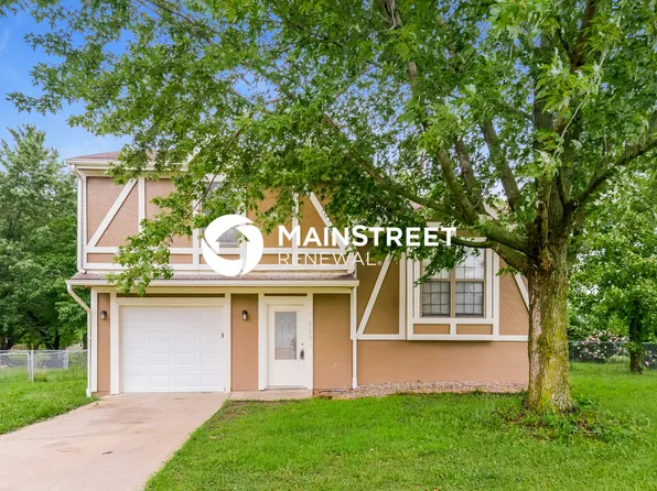 715 McCaffree Cir, Gardner, KS 66030