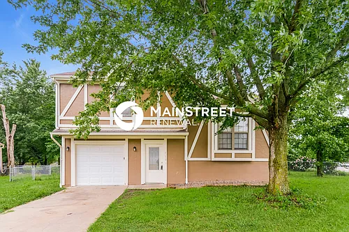 715 McCaffree Cir Photo 1