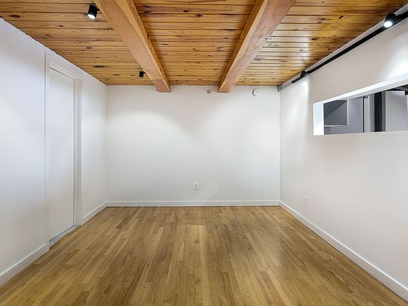 4th image of 1027 Arch St APT 606