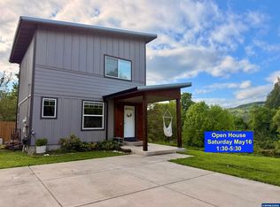 317 SE Sheridan Rd, Sheridan, OR 97378