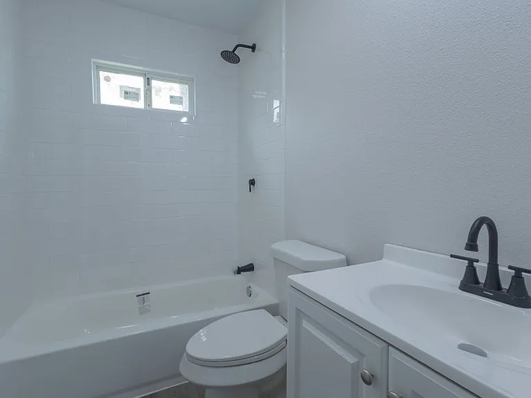 1714 Ethel Ave — Photo 7