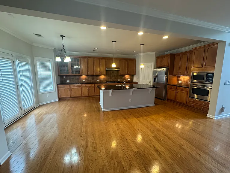 16008 Caranna Ct — Photo 3