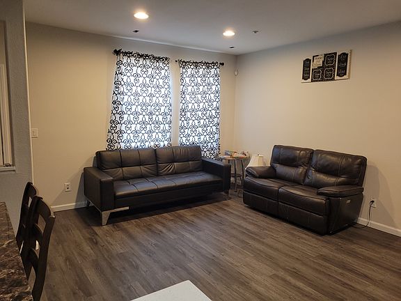 2nd image of 4300 Newton Ave Unit 22