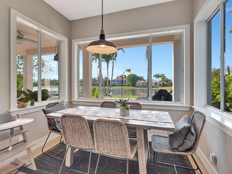 11615 Paradise Cove Ln — Photo 21