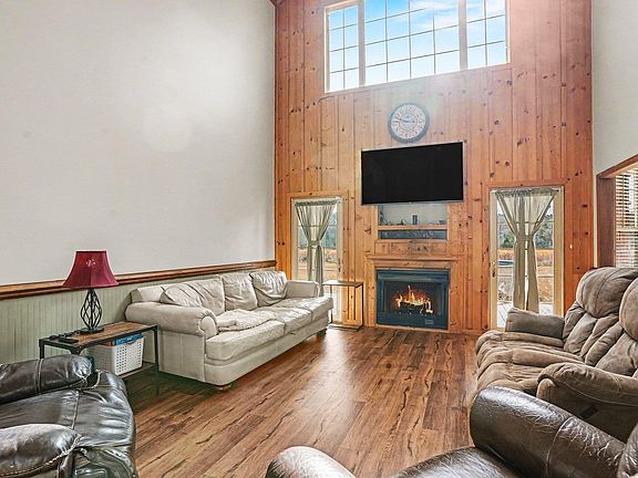 4th image of 202 Highway 747