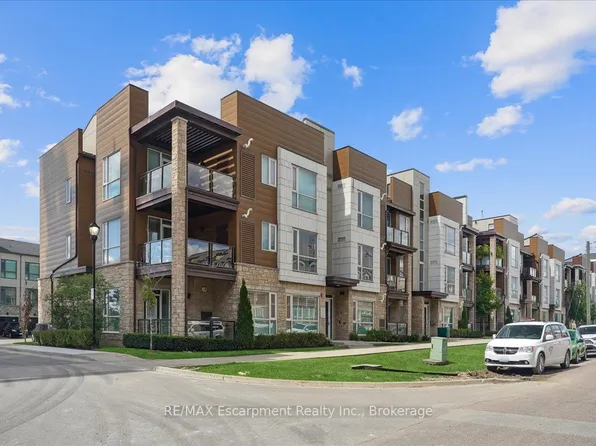 2370 Khalsa Gate Unit 211, Oakville, ON L6M 4J2