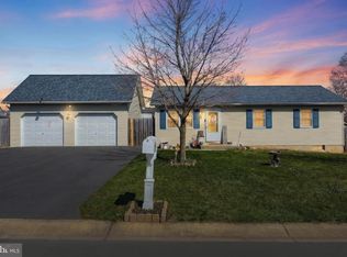 3551 Ruffed Grouse Dr, Dover, PA 17315