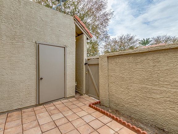 4th image of 3921 W Ivanhoe St Unit 160