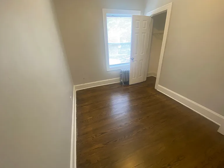 8000 S Justine St — Photo 6
