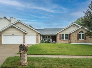 4318 Portland Lake Dr, Florissant, MO