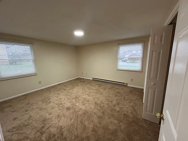 4539 Washington Dr — Photo 4