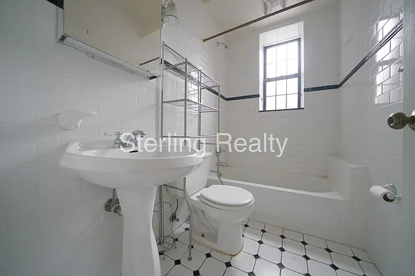 Rented by Sterling Realty Solution Inc | media 15