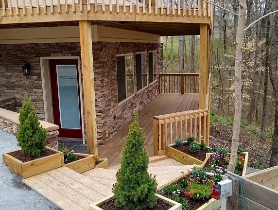 2nd image of 516 Kimbark Ln