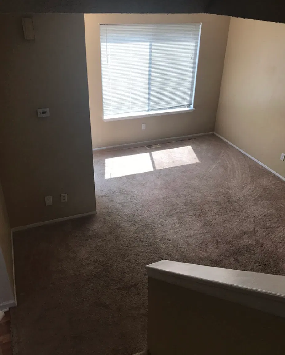 3 bed, 1371 sqft, $1,700 — Photo 2
