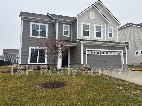 19195 Horsewood Dr, Westfield, IN 46062