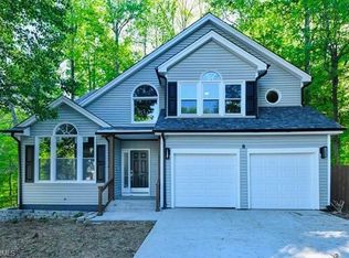 8 Thames Ct, Greensboro, NC 27455