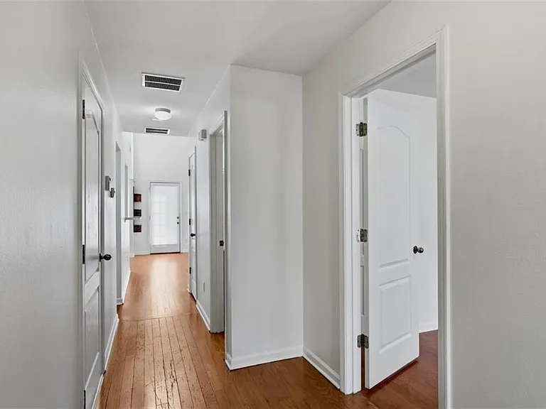 6425 White Walnut Way — Photo 16