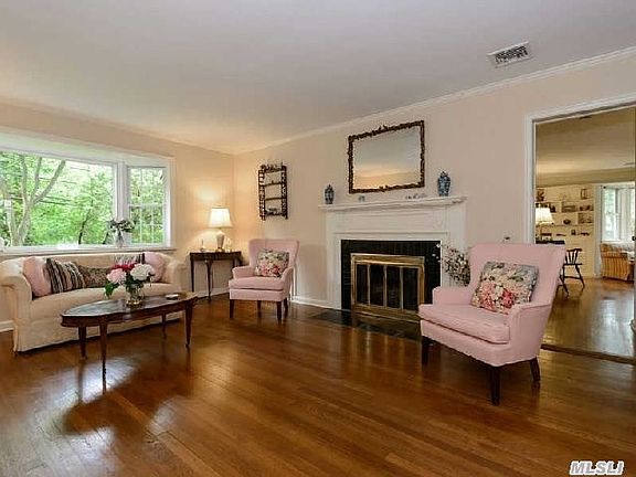 5th image of 56 Cove Dr