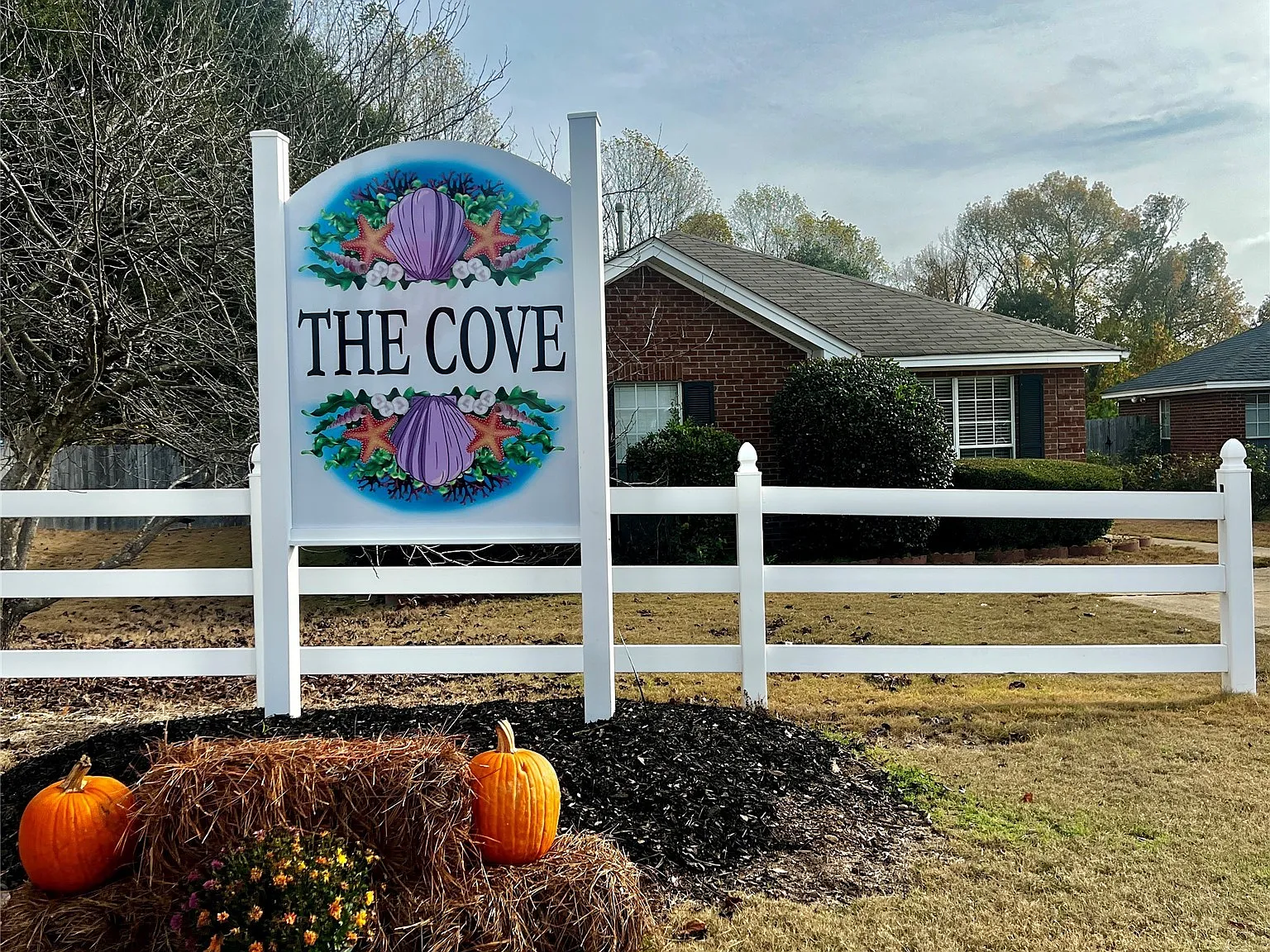 4 bed, 2.0 bath, 1407 sqft, $1,600 — Photo 2