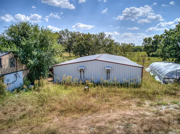 98168 N 3810th Rd, Okemah, OK 74859