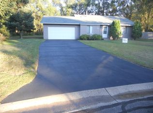 9801 Cord St NE, Blaine, MN 55014