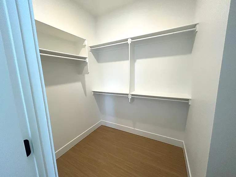 1800 Riverview Drive — Photo 23
