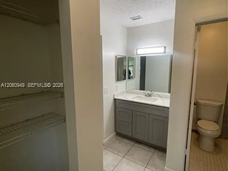 12370 SW 52nd Pl #Townhouse 12370 — Photo 25