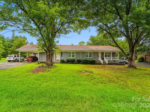 302 Taylor Rd, Stanley, NC 28164