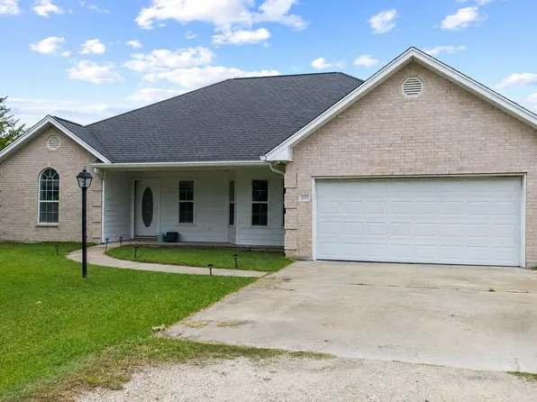 931 Broadway Ave, Winnie, TX 77665