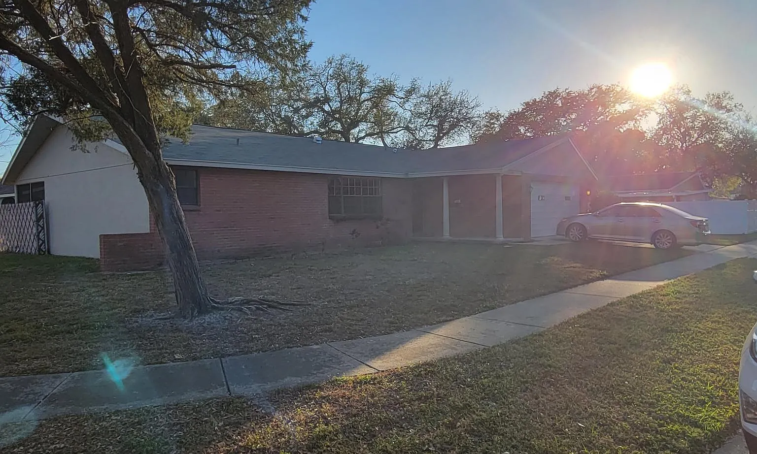 3 bed, 2000 sqft, $2,900 — Photo 3