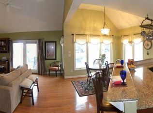 8211 Campden Lakes Blvd, Dublin, OH