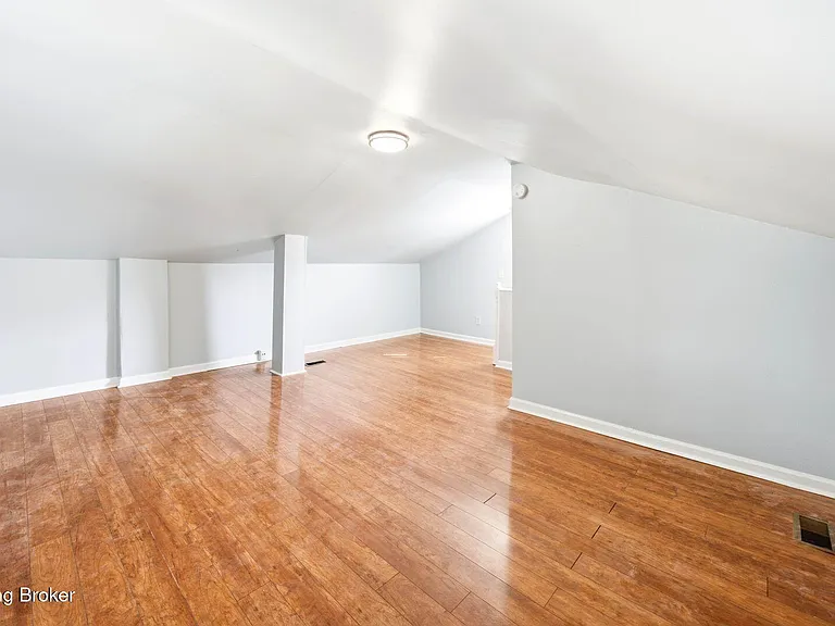 1049 Dixon Ave #2 — Photo 20