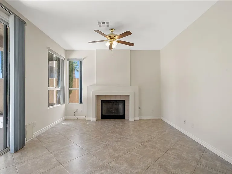 2336 Huntsville Dr — Photo 10