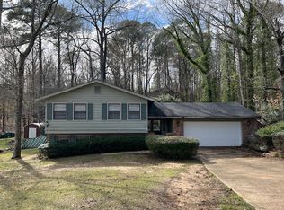 2608 Puckett Pkwy, Columbus, MS 39705